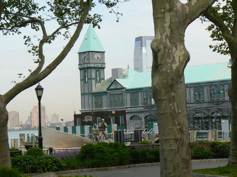 Battery Park: Pier A